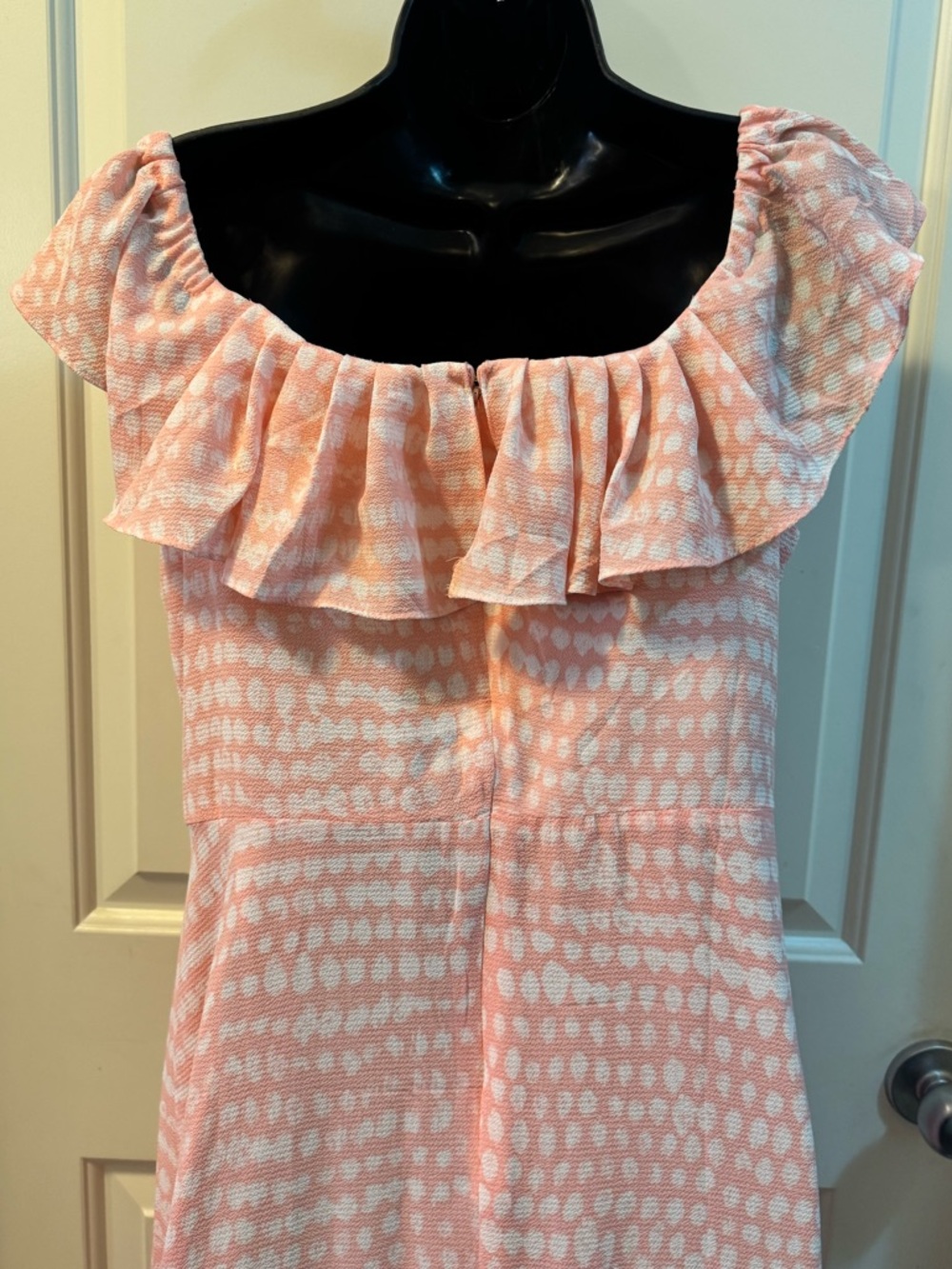 BCBG Paris Peach & White Spotted Ruffle Dress - Size Large - Wedding/Garden/Day - Picture 8 of 12
